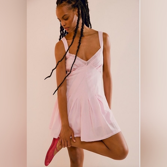 Free People Dresses & Skirts - Free People Vivi Mini Dress In Peek-A-Boo Pink
